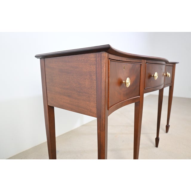 Wood Wright Table Co. Federal Mahogany Bowfront Sideboard Buffet | Newly Refinished For Sale - Image 7 of 17
