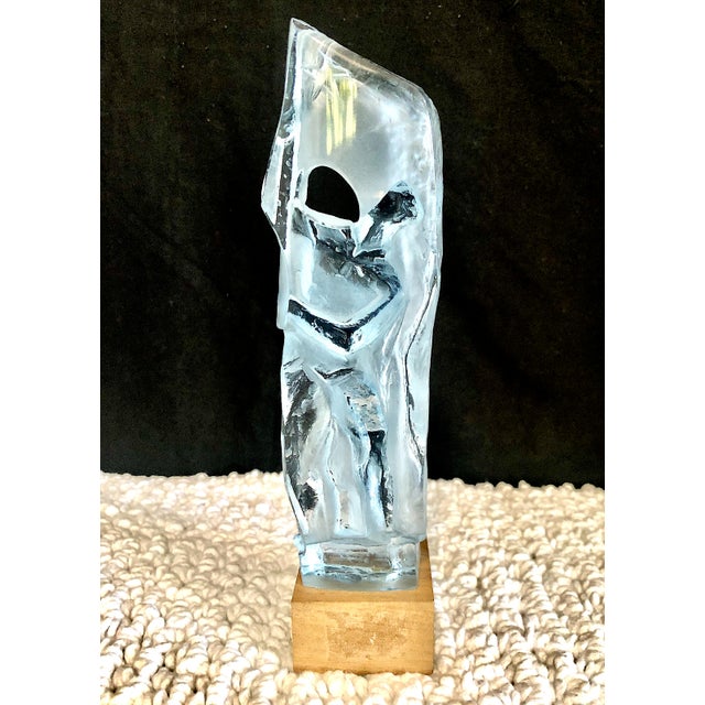 Mid-Century Modern Glass Sculpture of a Man Holding a Flag, by Jan Černý For Sale - Image 4 of 6