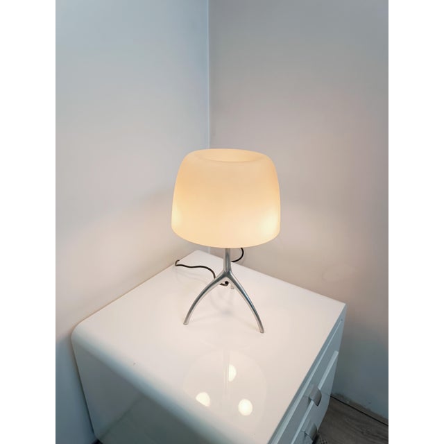 Magnificent Lumière Tavolo table lamp by Rodolfo Dordoni for Foscarini Murano. First edition, Italy, 1990. This lamp...