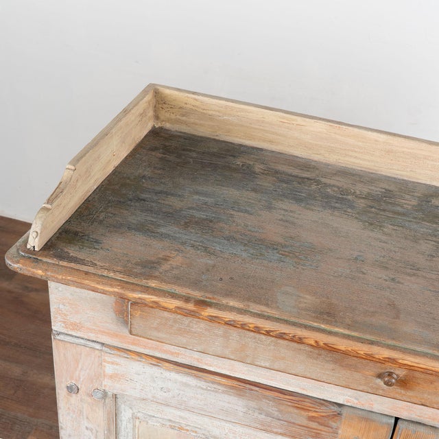 19th Century Swedish Original Hand-Painted Pine Sideboard Buffet Cabinet For Sale - Image 4 of 18