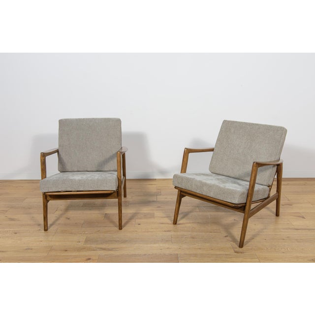 1960s Mid-Century Model 300-139 Armchairs from Swarzędzka Factory, Poland, 1960s, Set of 2 For Sale - Image 5 of 18