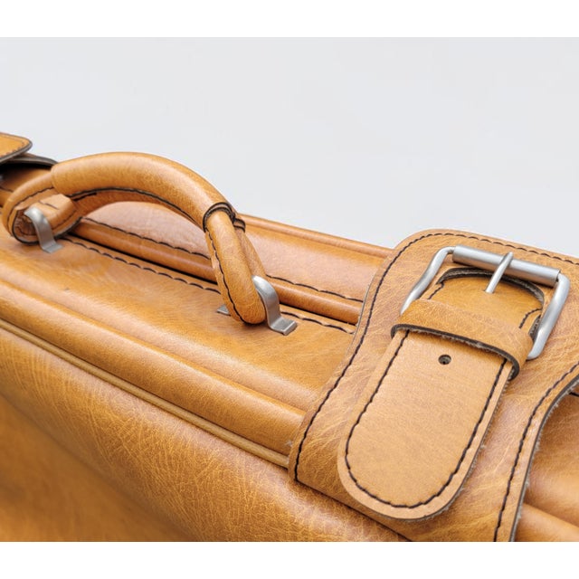 Beige Tan Lamb Leather Suitcases, Italy, 1950s, Set of 2 For Sale - Image 8 of 18
