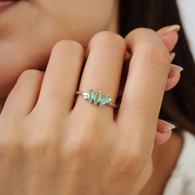 Handmade Three Stone Marquise Emerald & Diamond Ring in 925 Silver Size 7.5 For Sale - Image 6 of 13