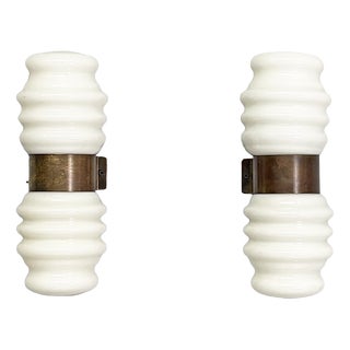 Mid-Century Modern Italian Wall Lamps in Opaline Glass and Brass, 1950s, Set of 2 For Sale