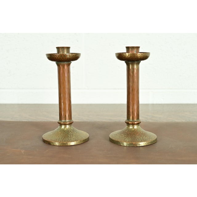 Roycroft Arts & Crafts Brass Finished Hammered Copper Candlesticks, Pair For Sale - Image 9 of 9