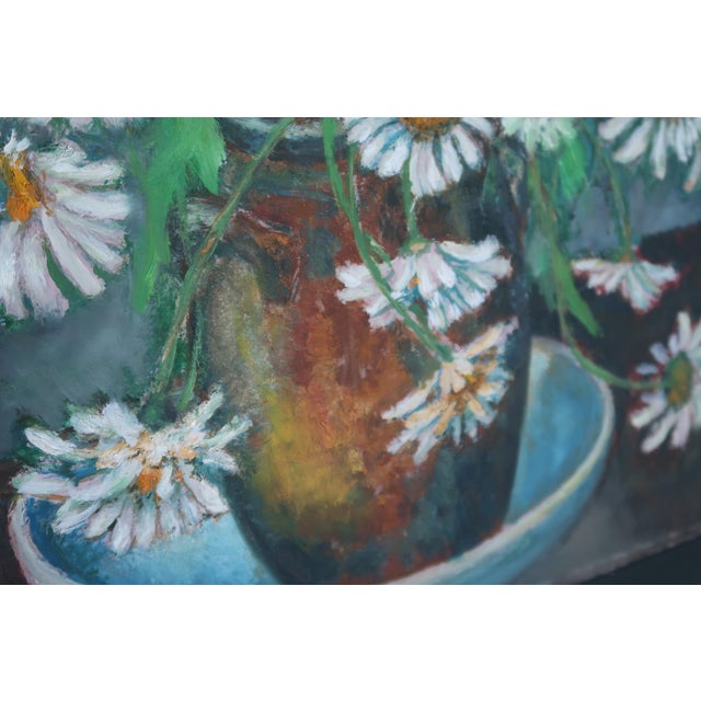 Vintage French Oil Painting of Daisies – Signed Floral Still Life For Sale - Image 4 of 10