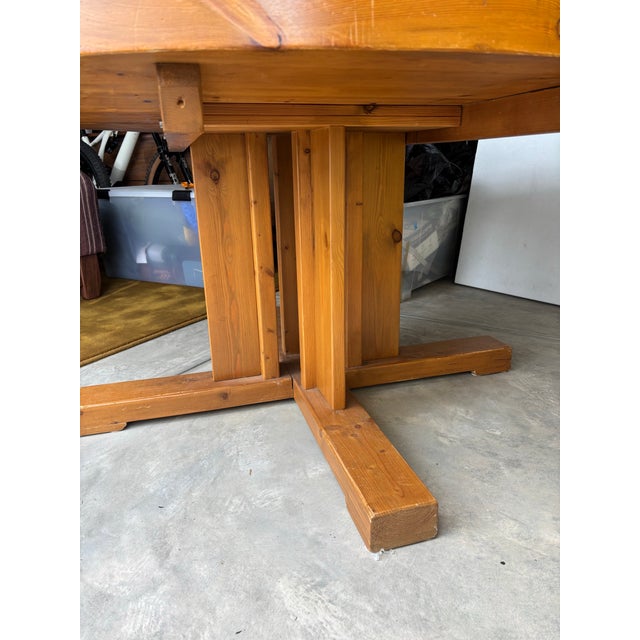 1970s Mid-Century Rainer Daumiller Inspired Solid Pine Round Pedestal Dining Table For Sale - Image 9 of 11