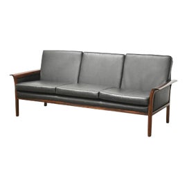 Example of Knut Saeter Sofas