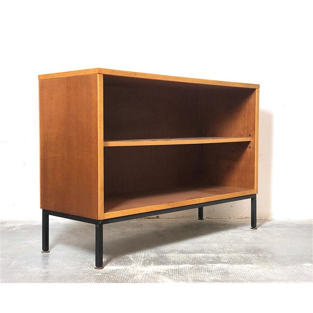 Mobile / Vintage Library 60s made in Italy. The furniture with small size is perfect for keeping in order in the rooms...