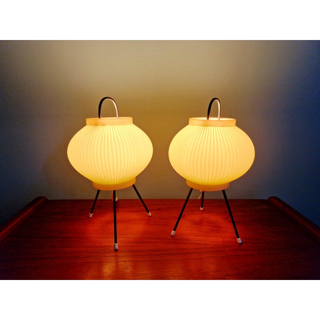 Tripod Lamps in Pale Green Pleated Celluloid, 1960s, Set of 2 For Sale - Image 13 of 18