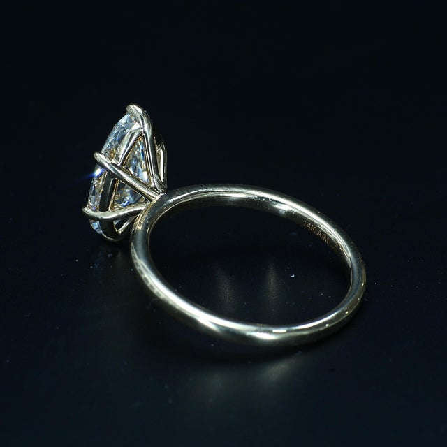 3ct Lab-Grown Moval Diamond Solitaire Engagement Ring in 14k Yellow Gold Size 8 For Sale - Image 4 of 8