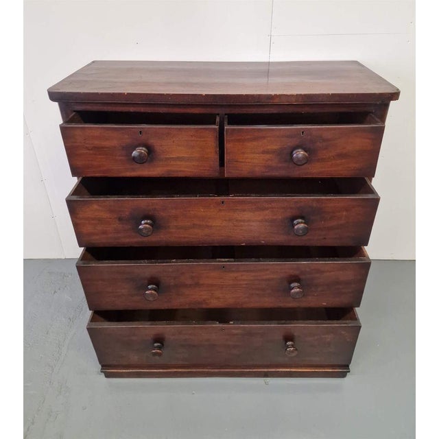Large Antique Chest of Drawers in Mahogany For Sale - Image 6 of 8