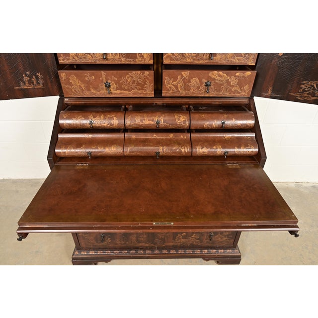 Baker Furniture McMillen Collection Venetian Chinoiserie Bureau With Secretary Desk For Sale - Image 10 of 18