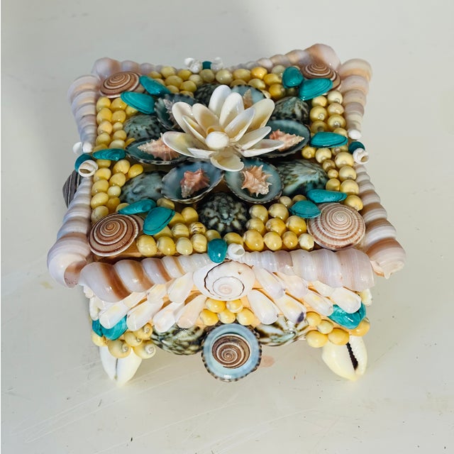Coastal 1980s Fabulous Sea Shell Encrusted Gift Box For Sale - Image 3 of 6