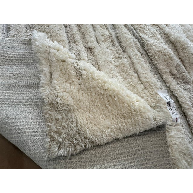 Rh Eli Wool Rug – 12' × 15' Natural | Hand-Knotted New Zealand Wool | Moroccan-Inspired Contemporary Design For Sale In Columbus - Image 6 of 18