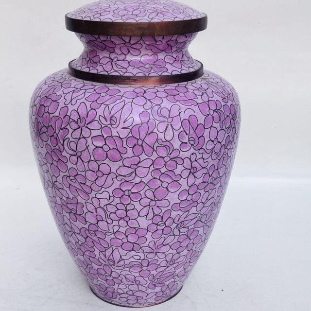 Vintage Cloisonné Enamel Lavender Floral Lidded Jar / Tea Caddy For Sale In Los Angeles - Image 6 of 9