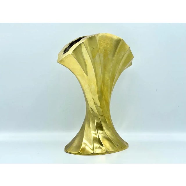 Sculptural Shell Vase in Brass, 1960s For Sale - Image 10 of 13