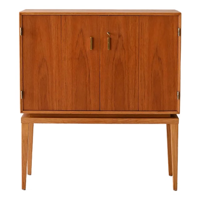 Vintage Scandinavian Teak Bar Cabinet, 1950s For Sale
