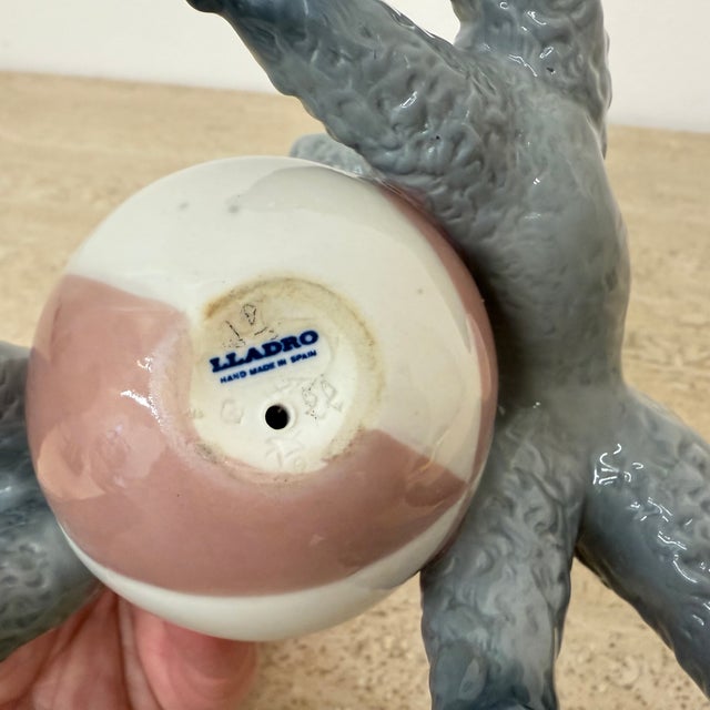 Ceramic Spain Porcelain Poodle Sculpture, Spain, 1970s For Sale - Image 7 of 12