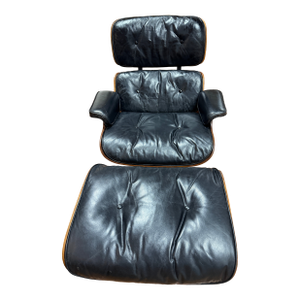 1964 Rosewood Herman Miller Eames Lounge Chair and Ottoman