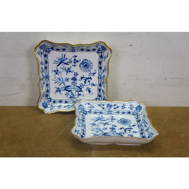 31pc Antique German Meissen Blue Onion Dinner Serving Tureens Platters Plates For Sale - Image 10 of 17