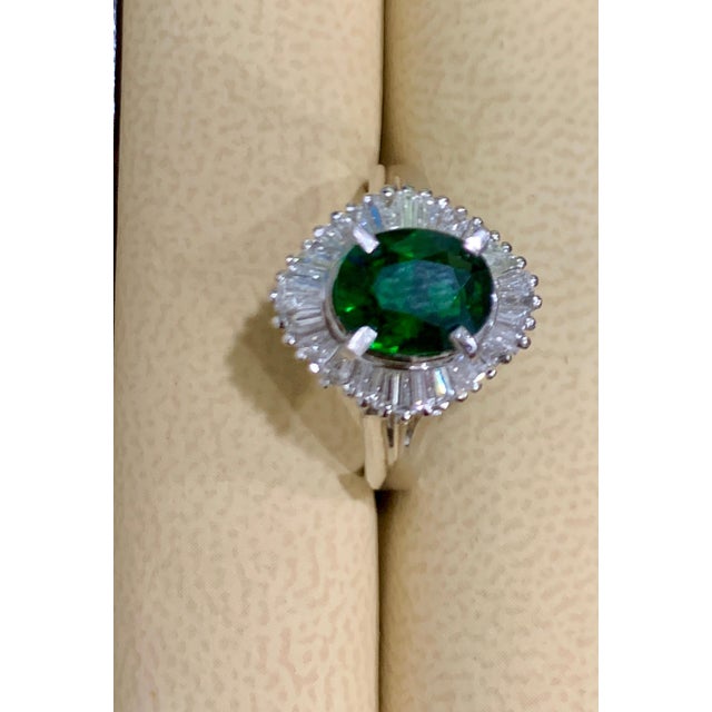 1.8 Carat Oval Tsavorite and 1.0 Carat Diamond Ring in Platinum Estate Size 6 For Sale - Image 9 of 18