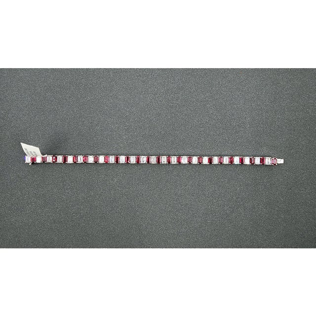 Red 17.29 Ct Gia Certified Ruby & Emerald Cut Diamond Bracelet For Sale - Image 8 of 9