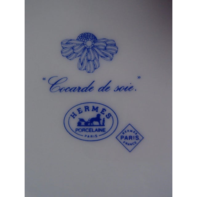Hermès Porcelain Cocarde de soie Plate from Hermès, 1980s For Sale - Image 4 of 13