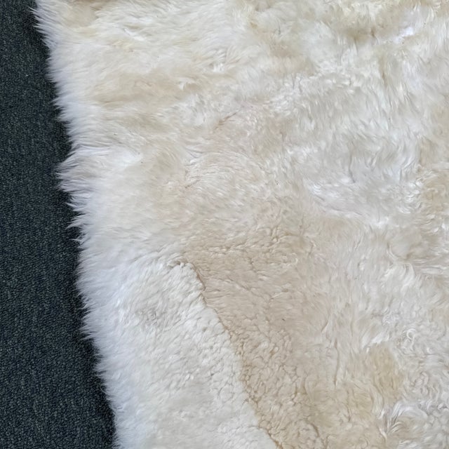7ft 10in × 7ft 10in Safavieh Sheepskin Area Rug For Sale - Image 11 of 13