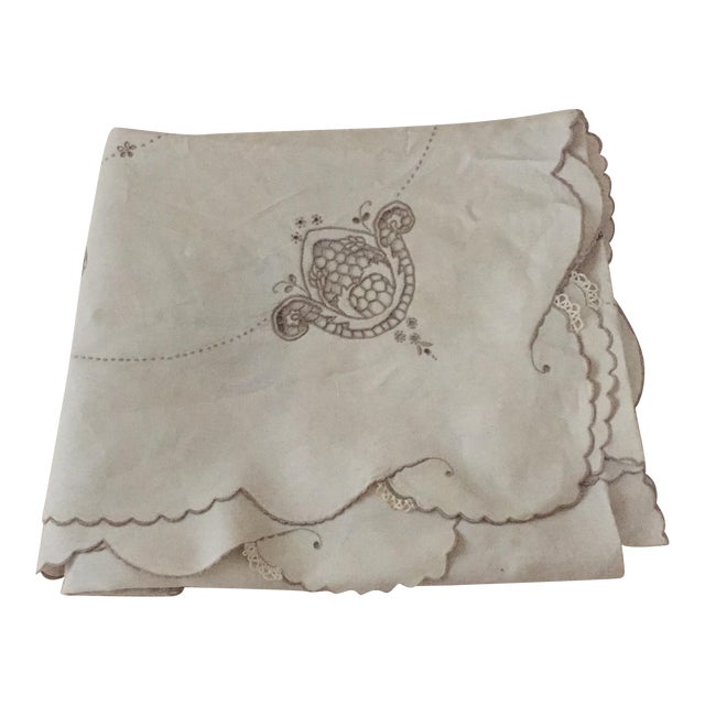 Italian Linen Original Tablecloth With Embroidered Designs For Sale