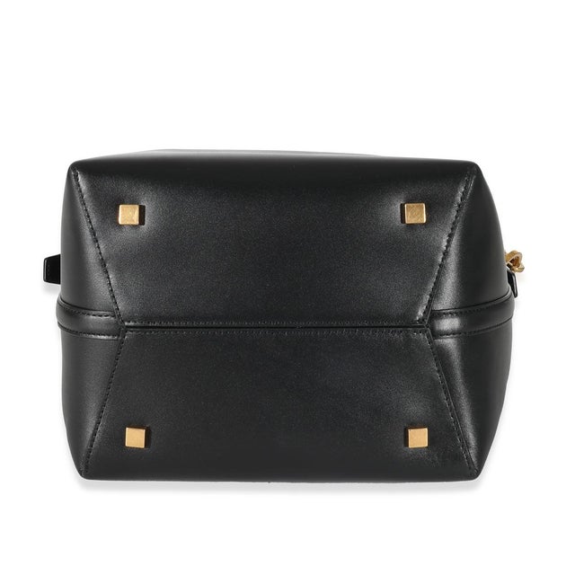 Black Shiny Calfskin Small Le 37 Bucket Bag For Sale In New York - Image 6 of 8