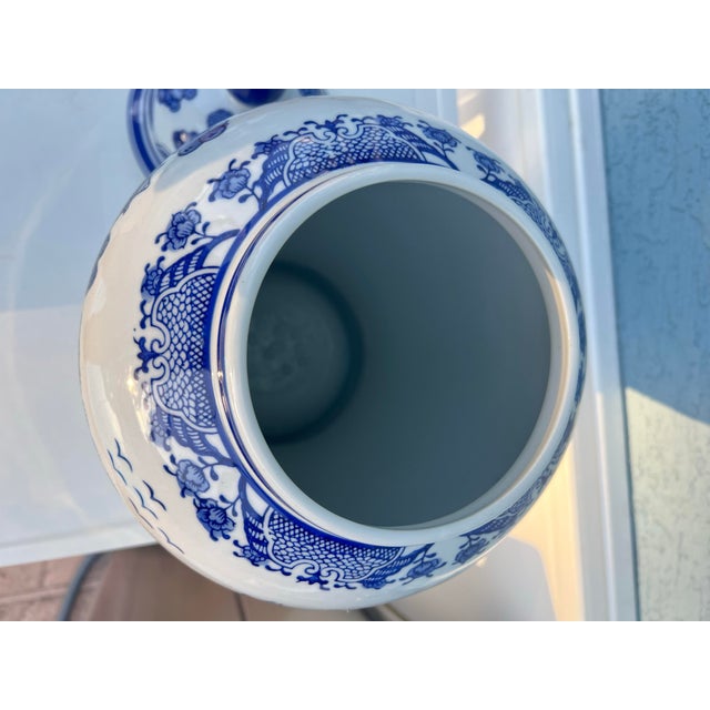 Vintage Chinese Asian Lidded Ginger Jar For Sale In West Palm - Image 6 of 6