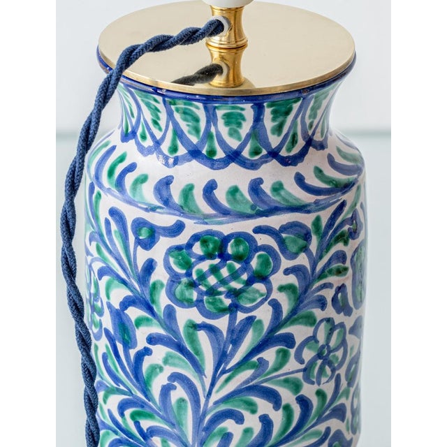 Fajalauza Ceramic Table Lamp with Hand-Woven Merino Wool Lampshade by Amitabha Studio For Sale - Image 4 of 15