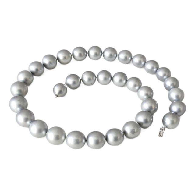 Tahitian Black Pearl Necklace, South Sea Pearls, 14k White Gold Clasp, 17" For Sale