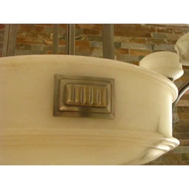 Beige French Art Deco Alabaster Chandelier, 1925 For Sale - Image 8 of 15