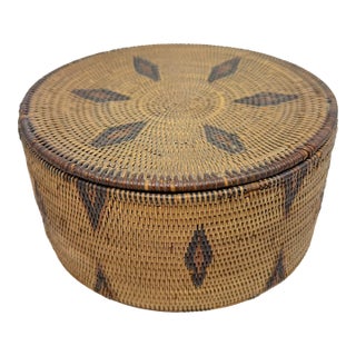 Antique 19th Century Native American Pima Hand Woven Wicker Lidded Basket Indian For Sale