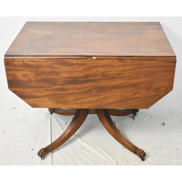 Traditional Federal Period Mahogany Drop Leaf Carved Table New York Att. to Duncan Phyfe For Sale - Image 3 of 9