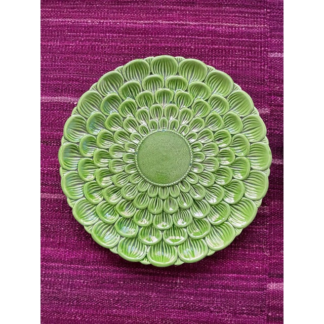 Mediterranean 1960s Large Italian Majolica Green Plates- a Pair For Sale - Image 3 of 9