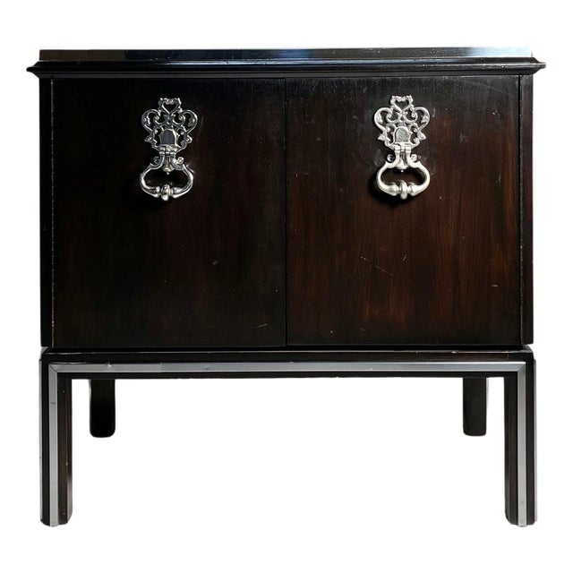 Vintage Hollywood Regency Petite Cabinet / Bar Attributed to Mastercraft For Sale