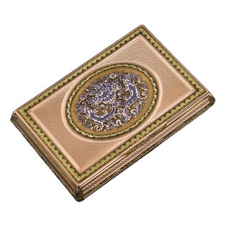 Antique 19th Century French 18k Two-Colour Gold & Enamel Snuff Box, 1840s For Sale