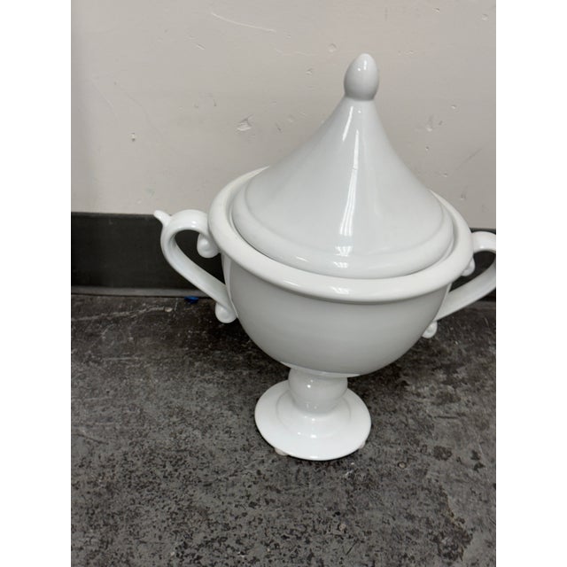 2020s Bassett Furniture Imax Large White Ceramic Lidded Urn For Sale - Image 5 of 12