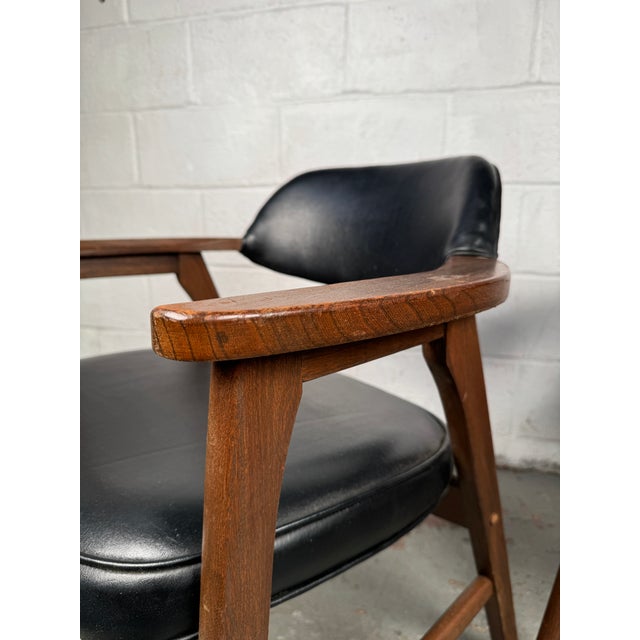 Black Vintage Leather Chairs by Murphy Miller for Kroehler Furniture- Set of 2 For Sale - Image 8 of 12