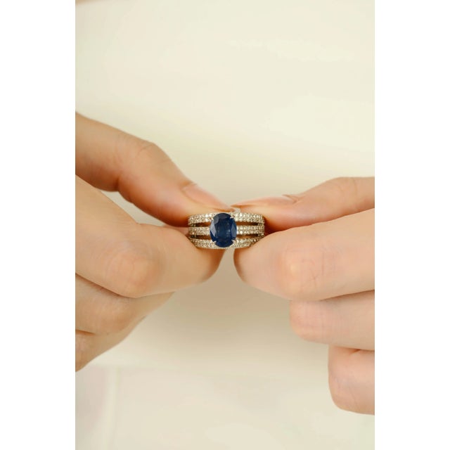 Art Deco 18k Gold Art Deco Solitaire Blue Sapphire & Diamond Cocktail Band Ring Size 6.5 For Sale - Image 3 of 12