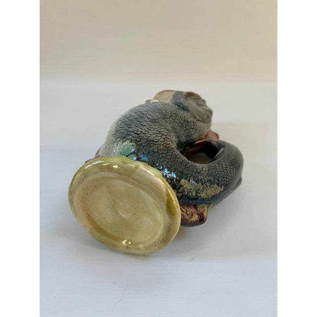 Antique 19th-Century English Victorian Majolica Fish Pitcher or Vase For Sale In Boston - Image 6 of 10