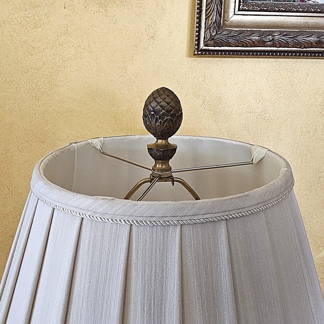 John Richard Japanese Satsuma Hand-Painted Ceramic Table Lamp With Scenic Motif For Sale - Image 15 of 18