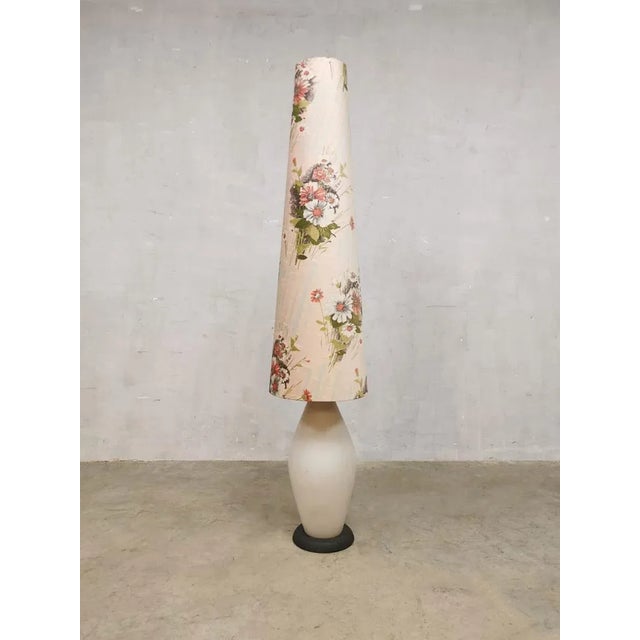 Mid-Century Pink Glass Floor Lamp For Sale - Image 4 of 4
