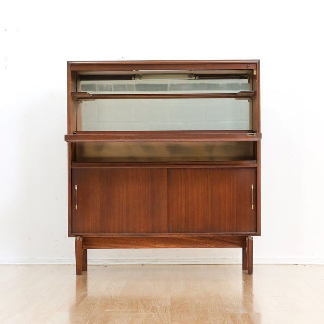 Small Mid Century 'Multi-Width' Liquor Cabinet by Beaver & Tapley For Sale - Image 11 of 12