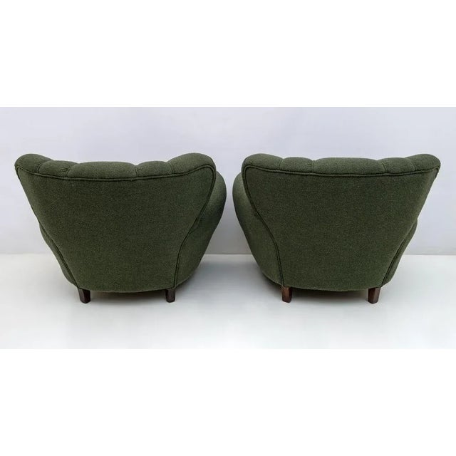 Set of Italian Art Deco Bouclé Armchairs attributed to Guglielmo Ulrich, 1940s For Sale - Image 9 of 10