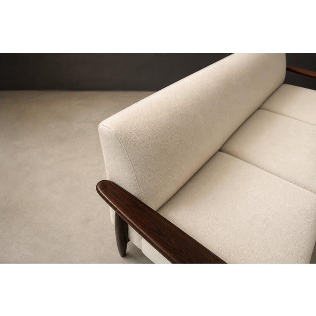 Sofa in Rosewood & Warm Ivory Mohair by Liceu De Artes E Ofícios, Brazil, 1960s For Sale - Image 9 of 18