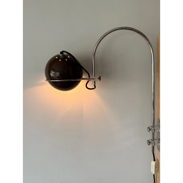 Mid-Century Modern Vintage Dutch Mushroom Arc Wall Lamp in Brown Acrylic Glass and Chrome attributed to Gepo For Sale - Image 3 of 11